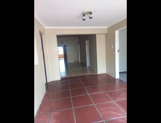 4 BEDROOM PROPERTY TO RENT IN ALLANDALE